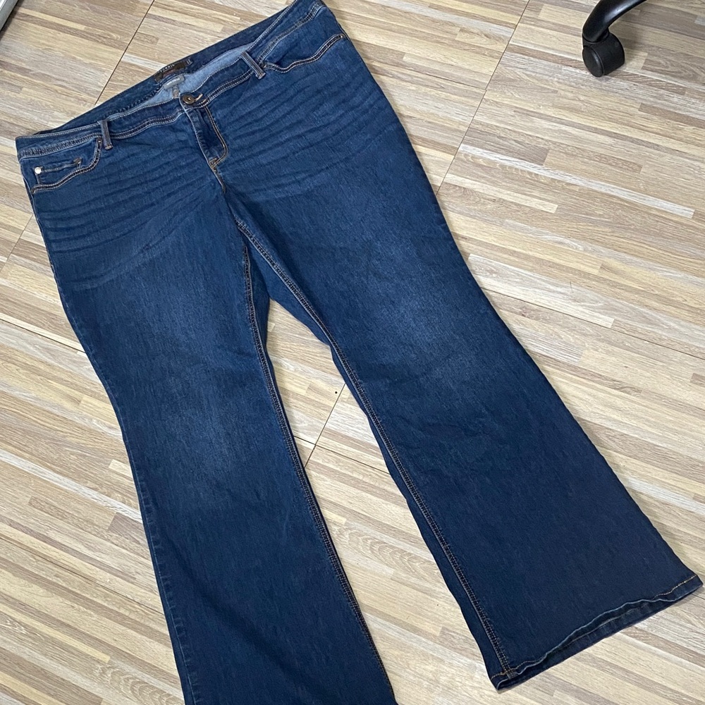 Plus Size Dark Blue Bootcut Jeans - Classic Comfort - Picture 3 of 9